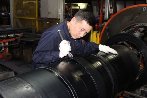 延長(zhǎng)橡膠榮獲3.15全國(guó)質(zhì)量檢驗(yàn)信得過產(chǎn)品等多項(xiàng)榮譽(yù)，彰顯行業(yè)標(biāo)桿地位